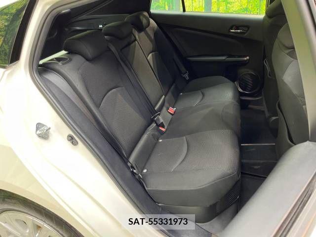Toyota PRIUS 2019-06 366325-8