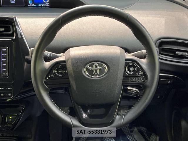 Toyota PRIUS 2019-06 366325-11