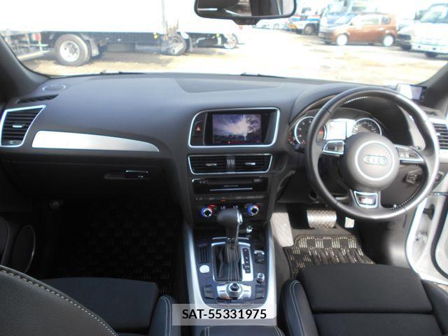 Audi Q5 2017-06 389458-12