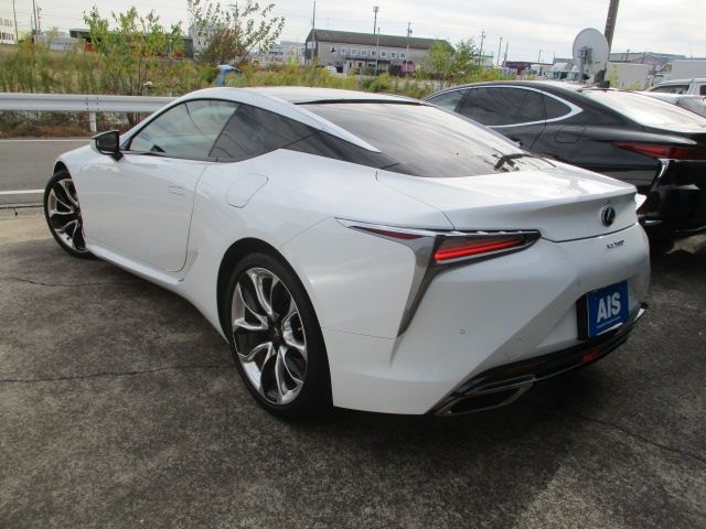 Lexus LC 2018-02 182320-2