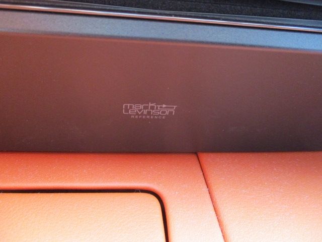 Lexus LC 2018-02 182320-21