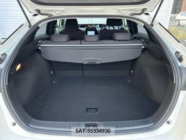 Toyota PRIUS 2018-10 248541-10