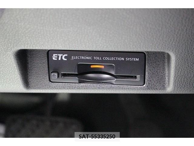 Nissan LEAF 2019-05 297897-4