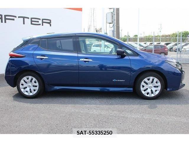 Nissan LEAF 2019-05 297897-7