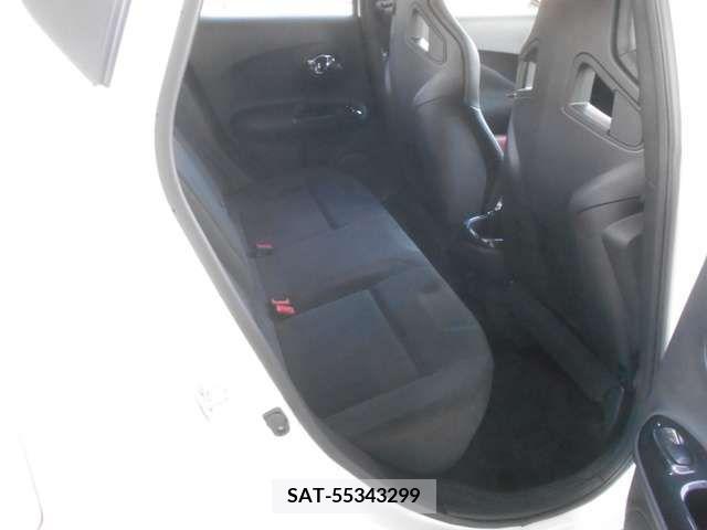 Nissan JUKE 2015-06 297858-11