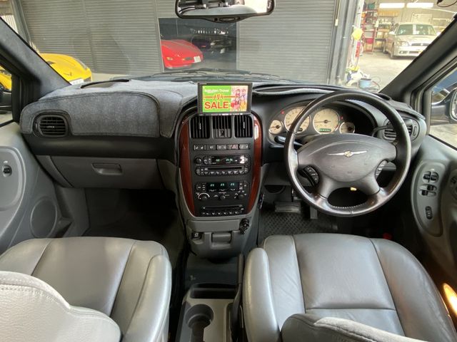 Chrysler GRAND VOYAGER 2006-03 692-1