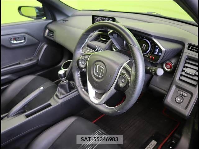 Honda S660 2016-06 331196-14