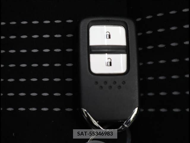 Honda S660 2016-06 331196-11
