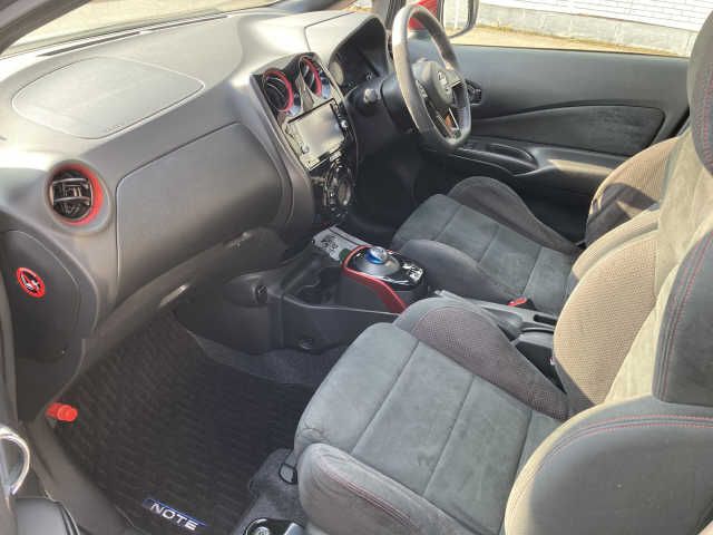 Nissan NOTE 2017-02 14828-8