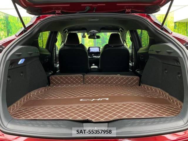 Toyota C-HR 2018-09 220543-10