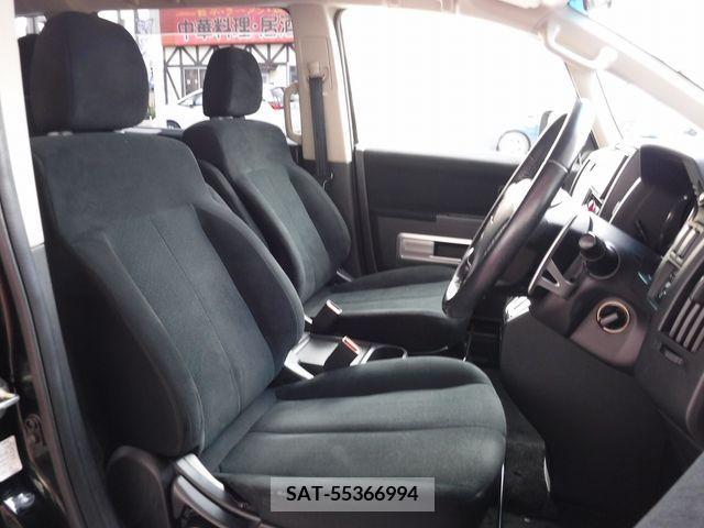 Mitsubishi DELICA D5 2015-09 325413-13