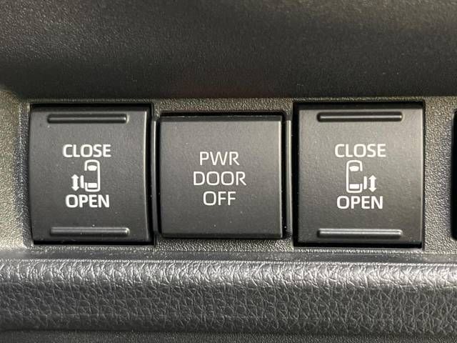 Toyota SIENTA 2023-04 190590-4