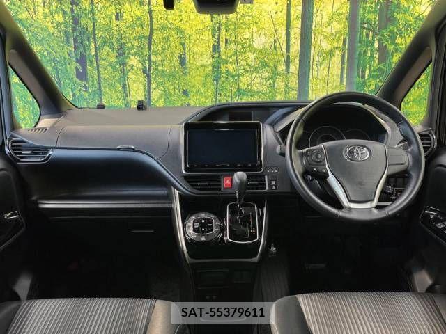 Toyota VOXY 2019-09 288906-1