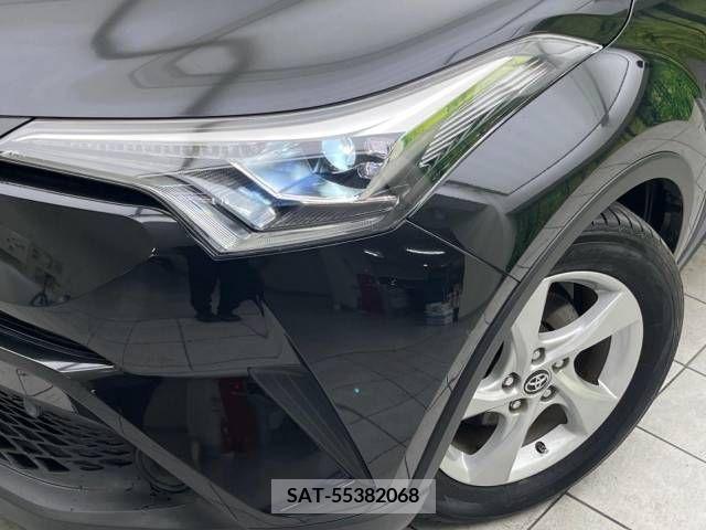 Toyota C-HR 2018-09 225538-12