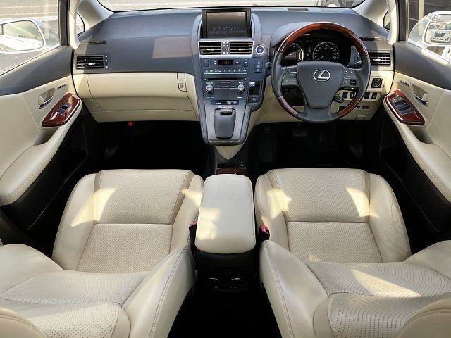 Lexus HS 2015-04 21894-1