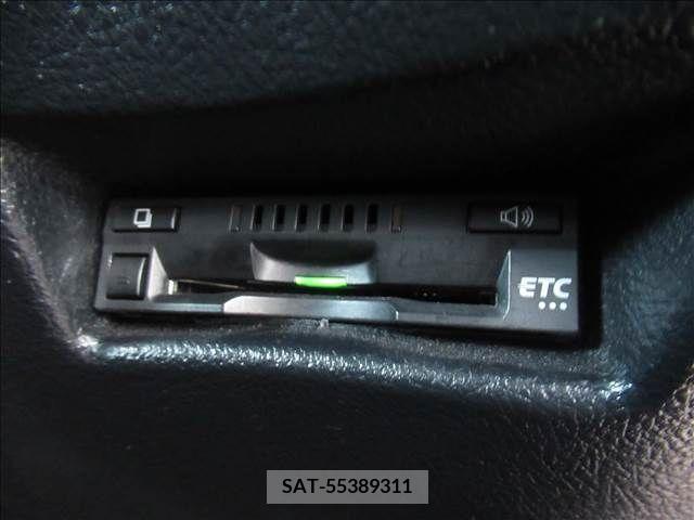 Toyota SIENTA 2017-12 285069-11
