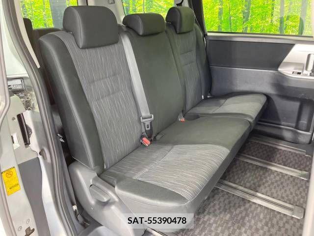 Toyota VOXY 2011-07 321323-9