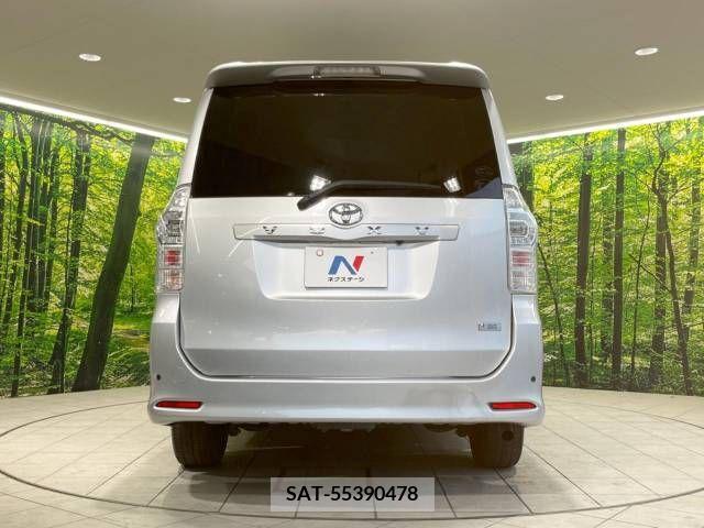 Toyota VOXY 2011-07 321323-16