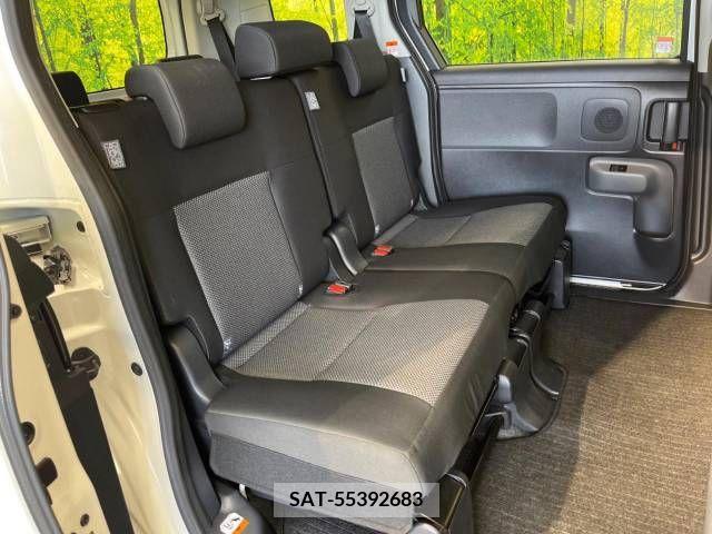 Toyota SIENTA 2022-10 313281-9