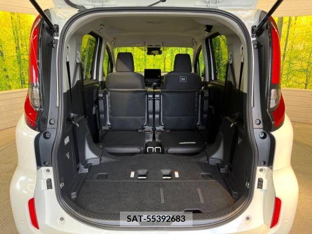 Toyota SIENTA 2022-10 313281-11