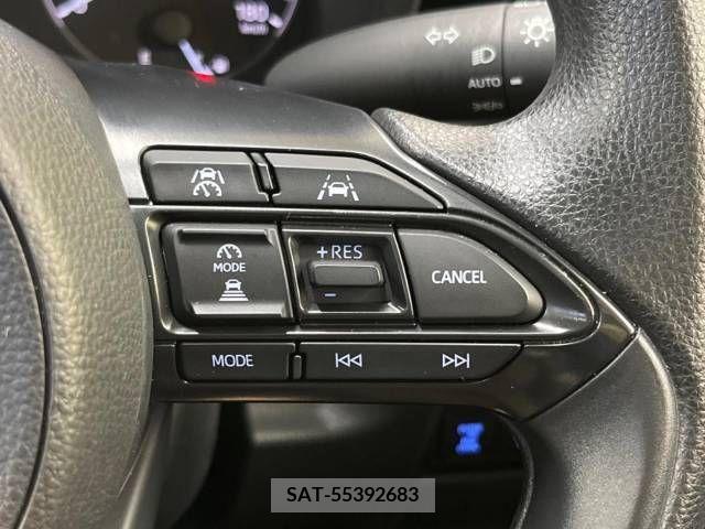 Toyota SIENTA 2022-10 313281-5