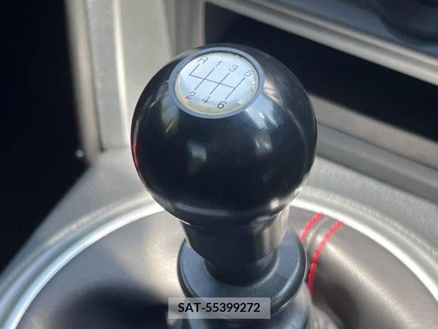 Subaru BRZ 2017-02 263208-3