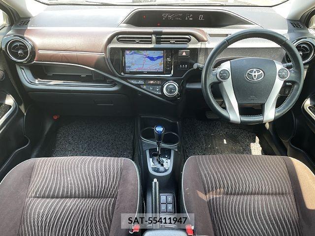 Toyota AQUA 2015-08 356168-1