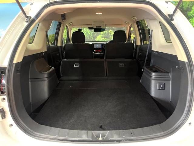 Mitsubishi OUTLANDER PHEV 2019-09 25223-10