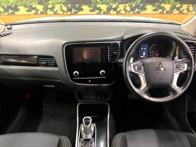 Mitsubishi OUTLANDER PHEV 2019-09 25223-1