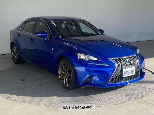 Lexus IS 2015-10 210688-7