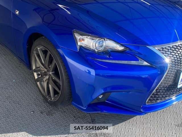 Lexus IS 2015-10 210688-8