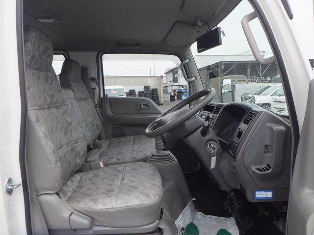 Mazda TITAN 2003-06 2240-10