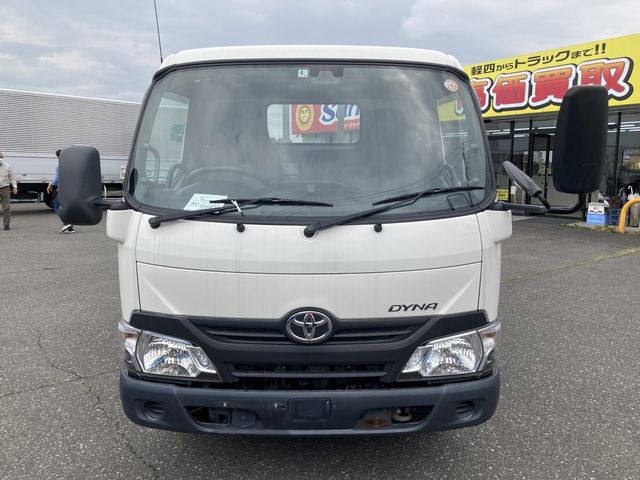 Toyota DYNA TRUCK 2019-04 2472-1