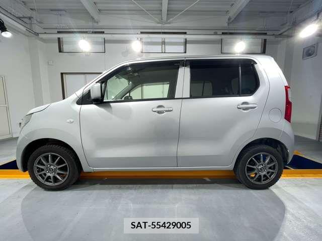Suzuki WAGON R 2015-12 289938-4