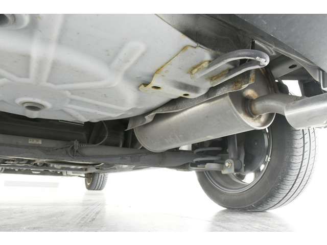 Mazda VERISA 2014-08 12233-8