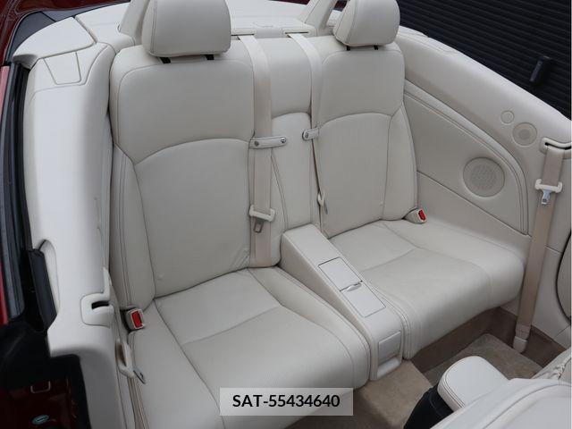 Lexus IS 2011-02 218282-10