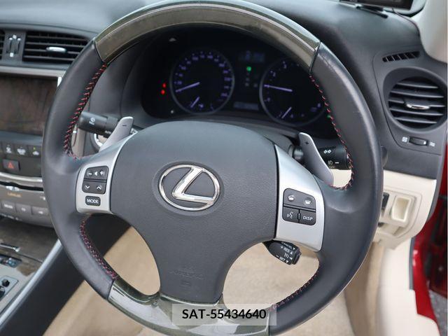 Lexus IS 2011-02 218282-12