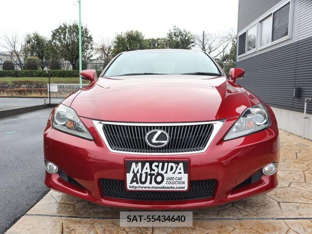 Lexus IS 2011-02 218282-1