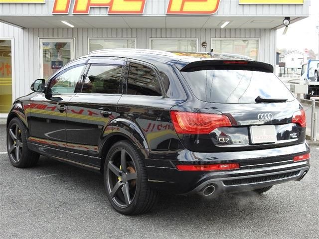 Audi Q7 2011-09 184485-6