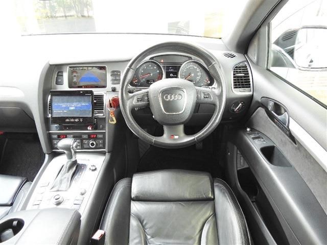 Audi Q7 2011-09 184485-23