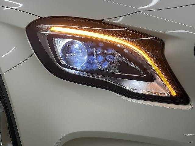 Mercedes Benz GLA-CLASS 2017-05 11268-17