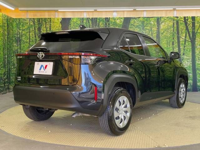 Toyota YARIS CROSS 2023-03 182616-17