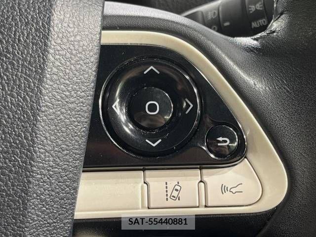 Toyota PRIUS 2018-06 366579-7