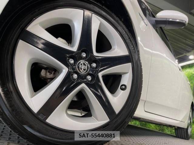 Toyota PRIUS 2018-06 366579-13