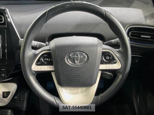 Toyota PRIUS 2018-06 366579-11