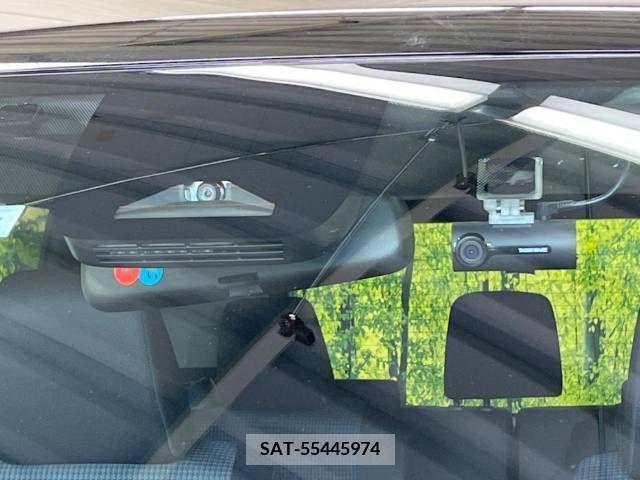 Toyota NOAH 2023-04 207287-2