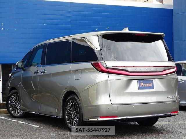 Used Lexus Lm 2024 Mini Van Hybrid for Sale $109,582 SAT Japan