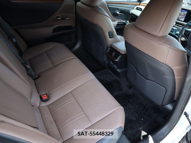 Lexus ES 2023-06 362739-10