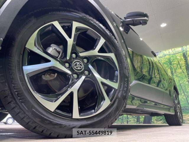 Toyota C-HR 2017-06 322982-13