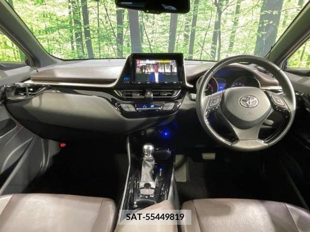 Toyota C-HR 2017-06 322982-1